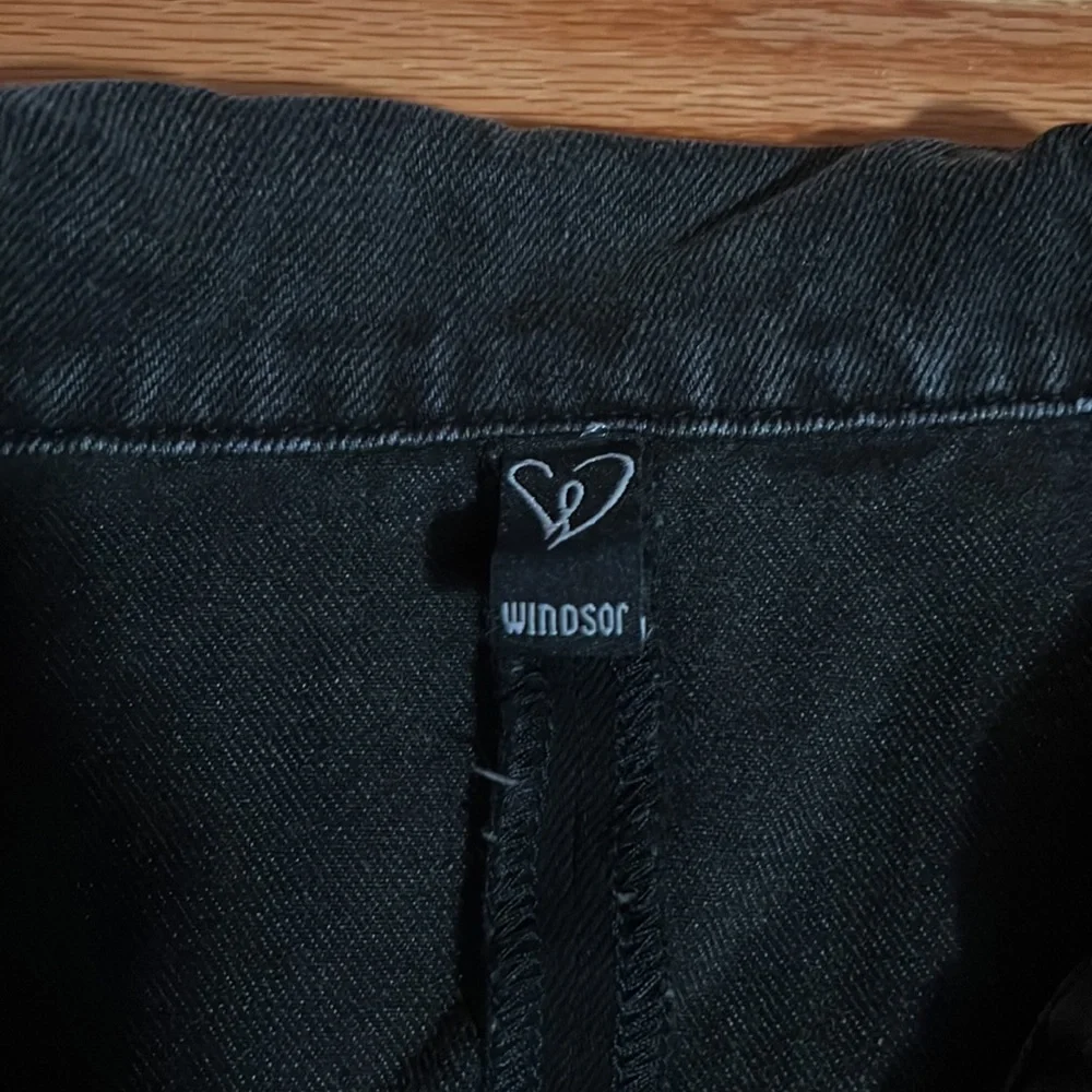 NWOT Windsor Cropped Denim Jacket - Picture 7 of 8